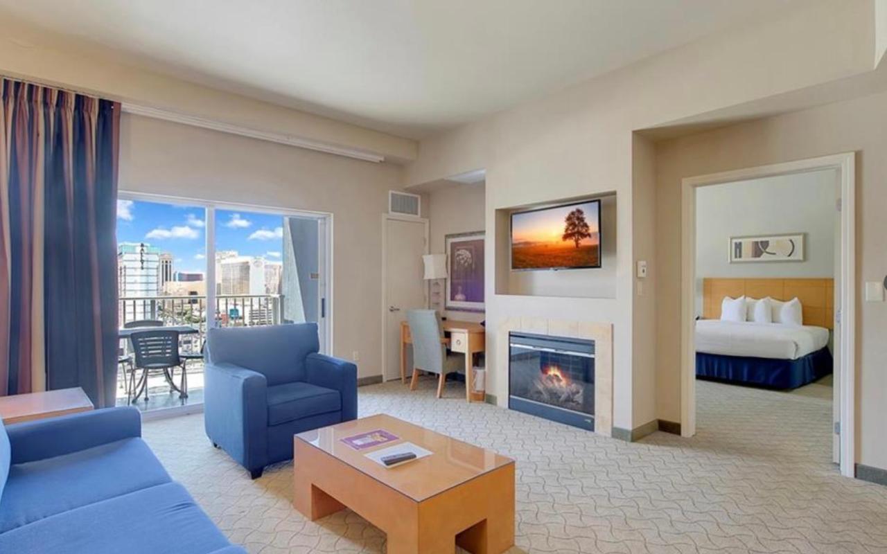 Condo At Platinum Hotel Strip View Лас Вегас Екстериор снимка