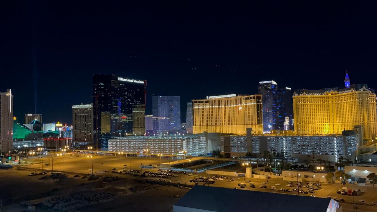 Condo At Platinum Hotel Strip View Лас Вегас Екстериор снимка